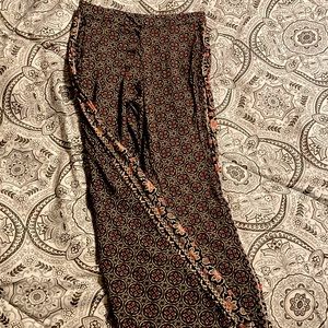 Solitare wide leg cotton pants. Size small.